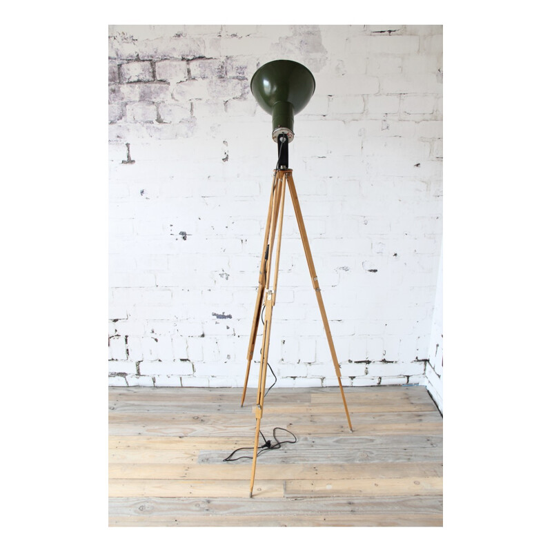 Vintage lampe industrielle verte sur trépied - 1950