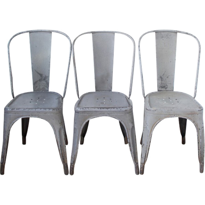 Lot de 3 chaises grises Tolix A de Xavier Pauchard - 1930