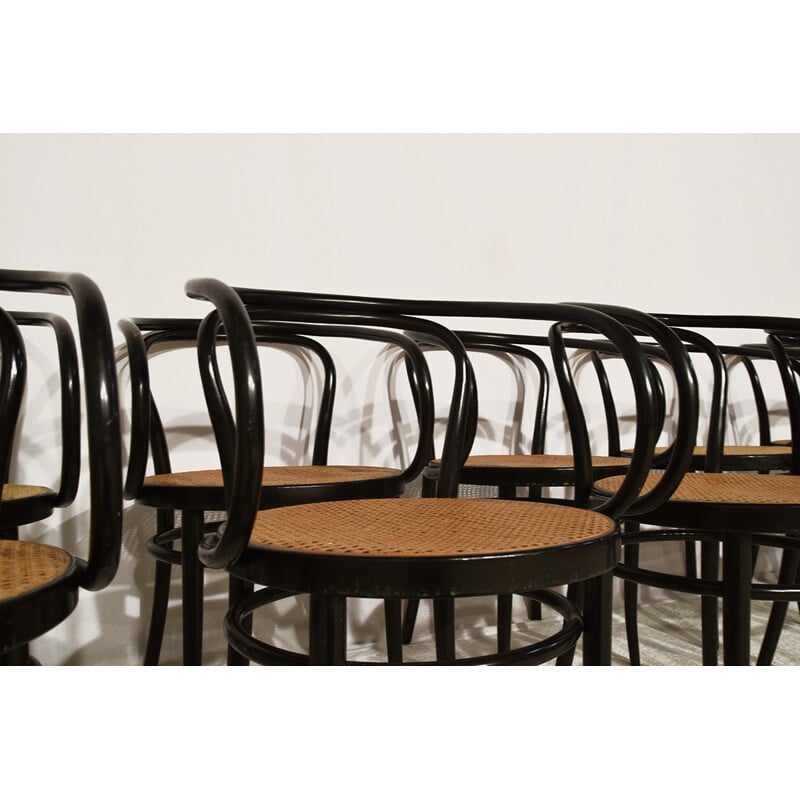 Vintage 10 black No.209 chairs by Thonet - 1980s