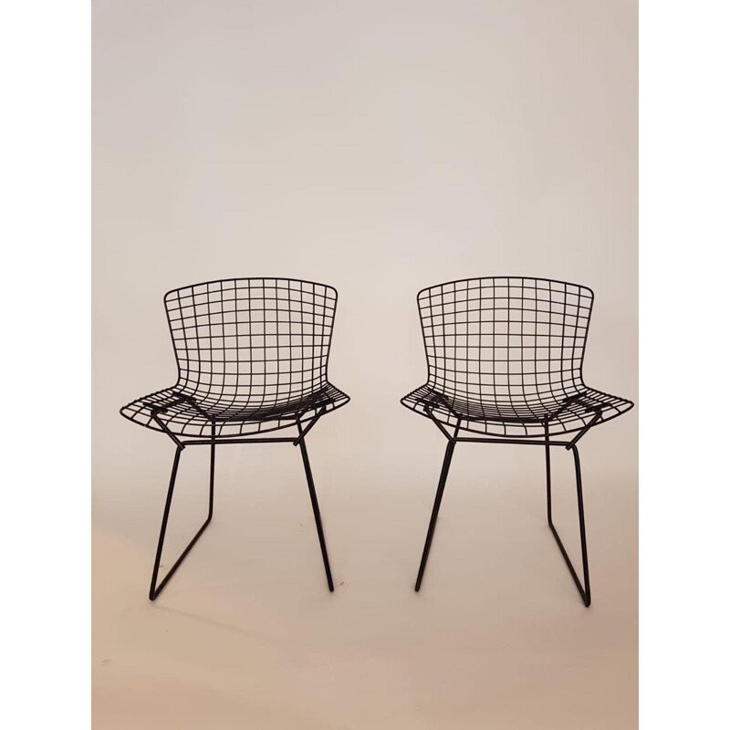 Vintage pair of black chairs by Harry Bertoia for Knoll - 1970s