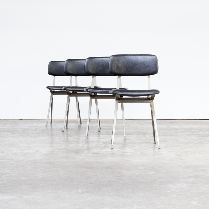 Set of 4 vintage chairs for Ahrend de Cirkel - 1960s