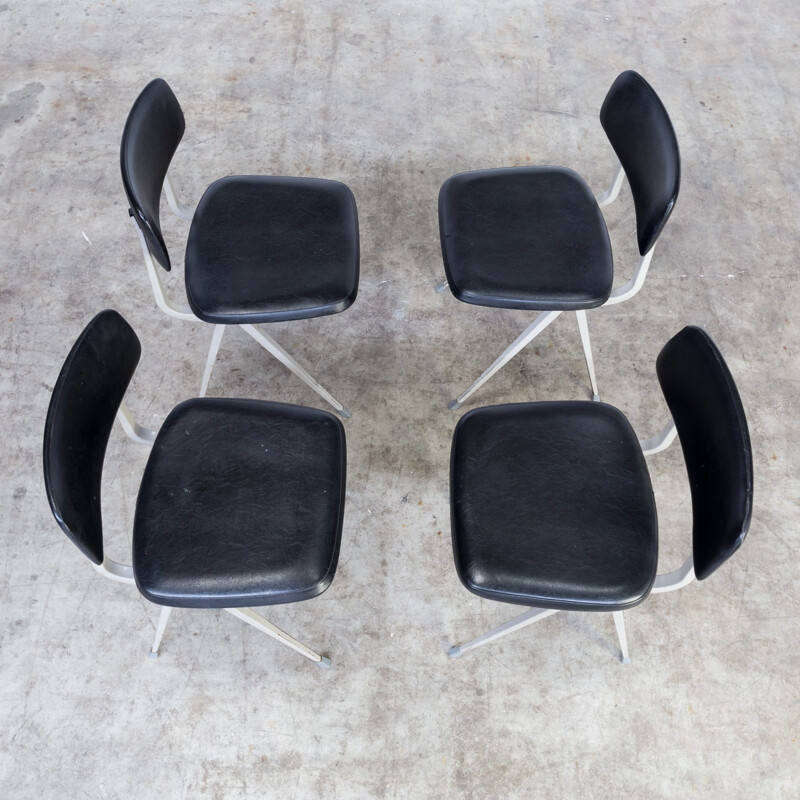 Série de 4 chaises vintage pour Ahrend de Cirkel 1960