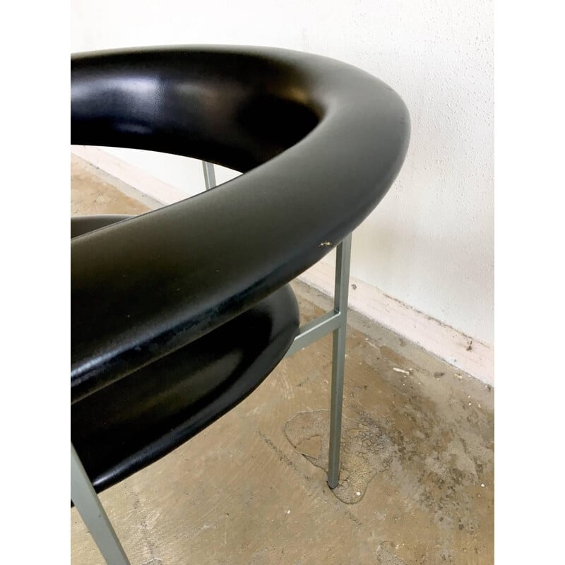 Paire de fauteuils vintage "Gamma" en metal gris et cuir noir de Rudolf Wolf, 1960