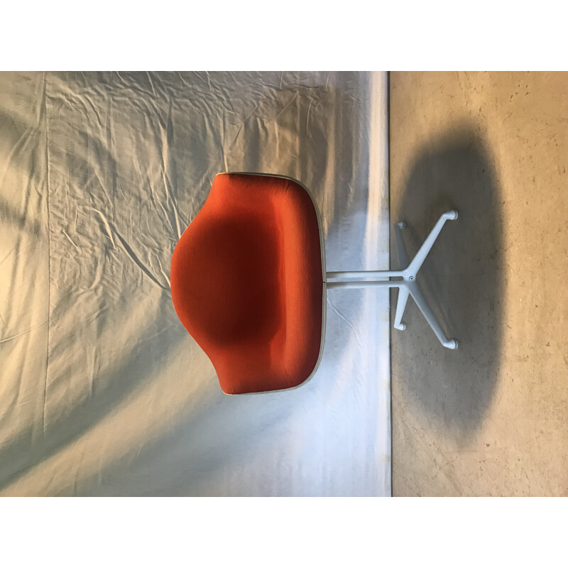 Vintage armchair in red fabric by Eames - 1970s