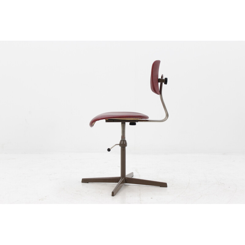 Vintage red desk chair in iron - 1970s