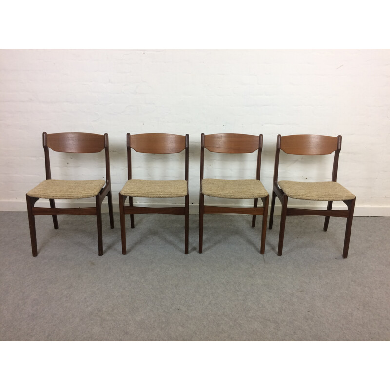 Suite de 4 chaises vintage danoises par Erik Buch - 1960