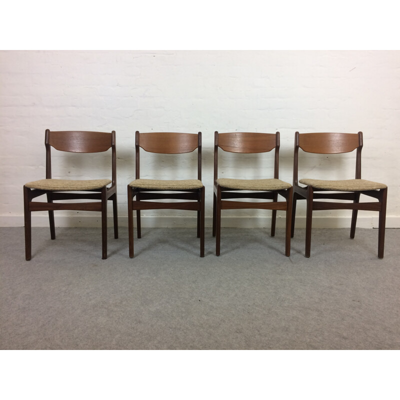 Suite de 4 chaises vintage danoises par Erik Buch - 1960