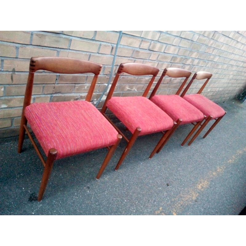 Suite de 4 chaises danoises vintage rouges en teck de H.W.Klein pour Bramin - 1960