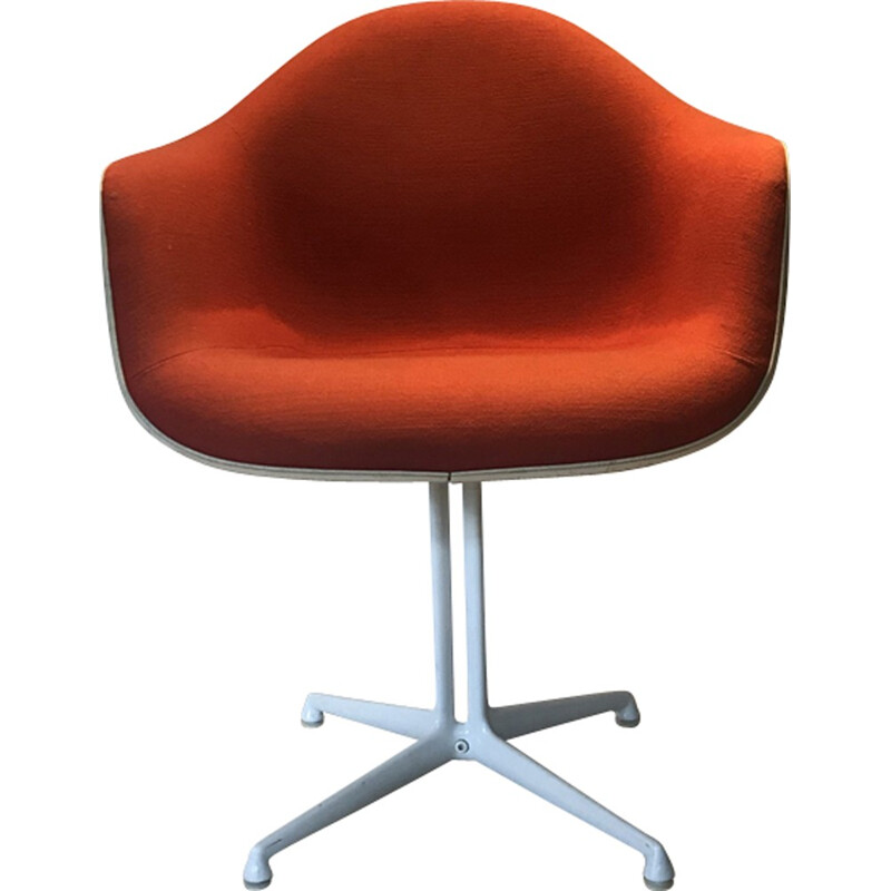 Vintage armchair in red fabric by Eames - 1970s