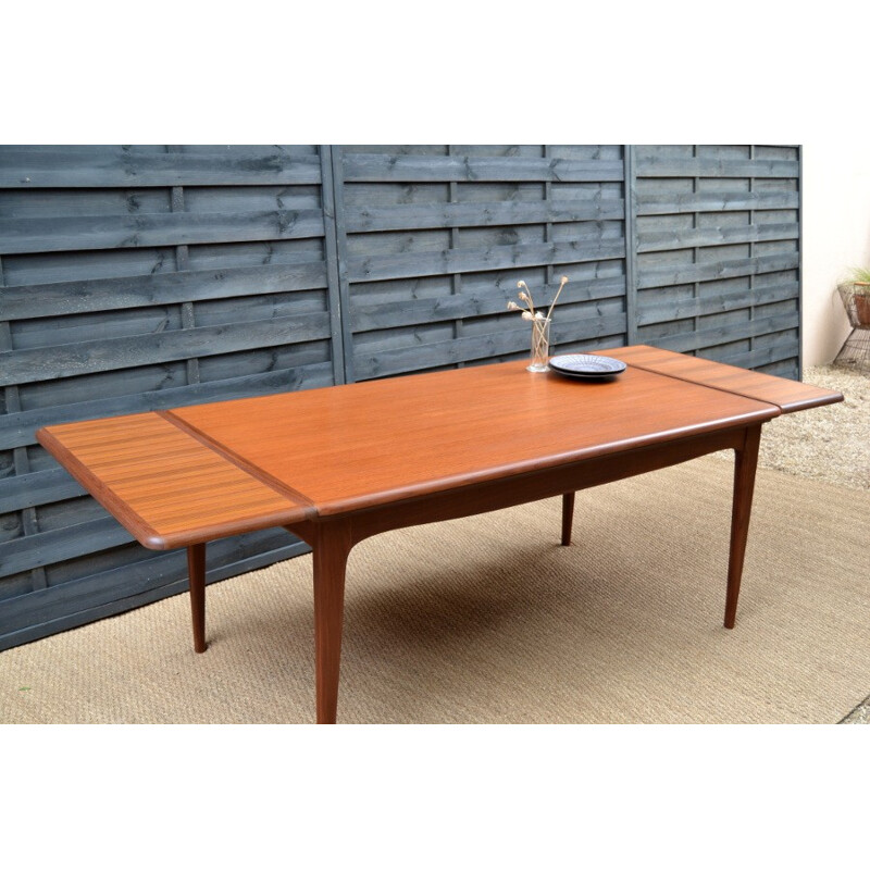 Vintage french extendable dining room table - 1960s