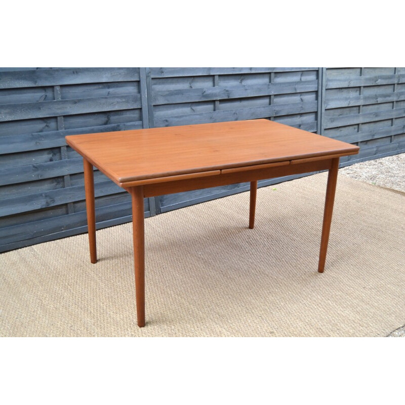 Danish dining room table with extensions - 1960s