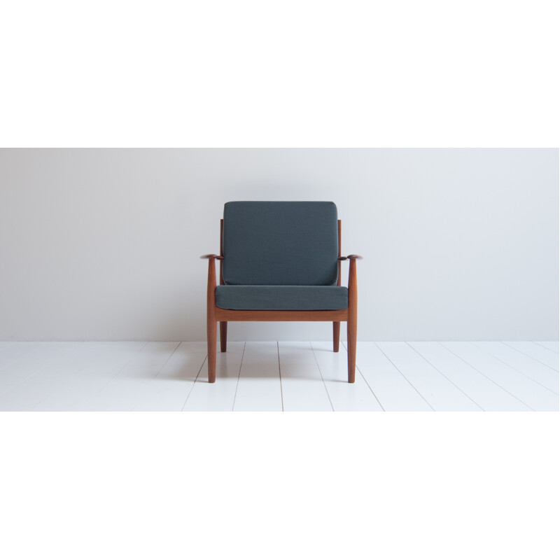 Vintage Model 118 armchair by Grete Jalk - 1960s