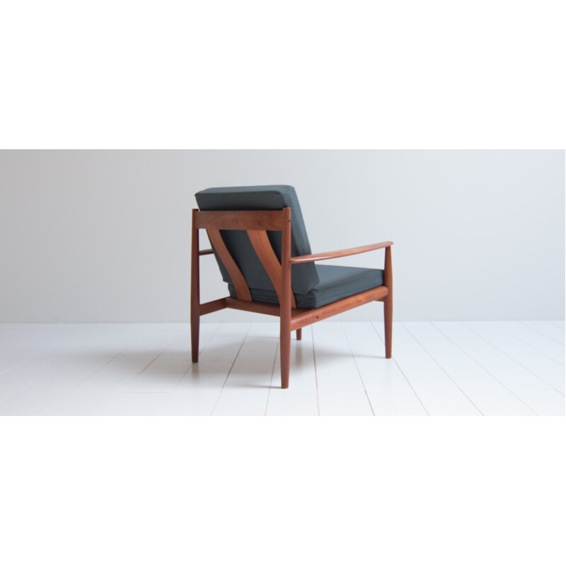 Vintage Model 118 armchair by Grete Jalk - 1960s