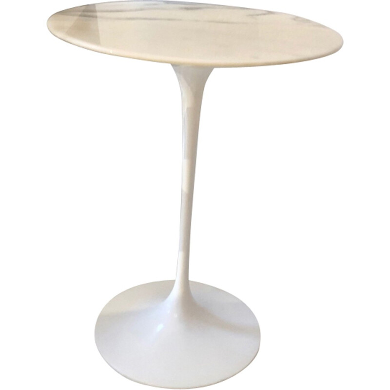 White vintage pedestal table by Eero Saarinen - 1990s