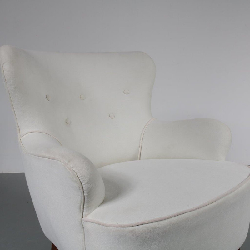 Fauteuil lounge vintage en velours blanc par Theo Ruth - 1950