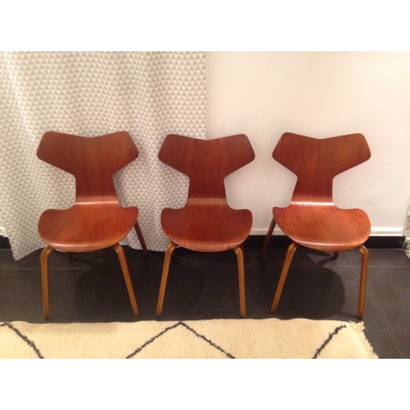 Grand Prix chair in teak, Arne JACOBSEN - 1950s