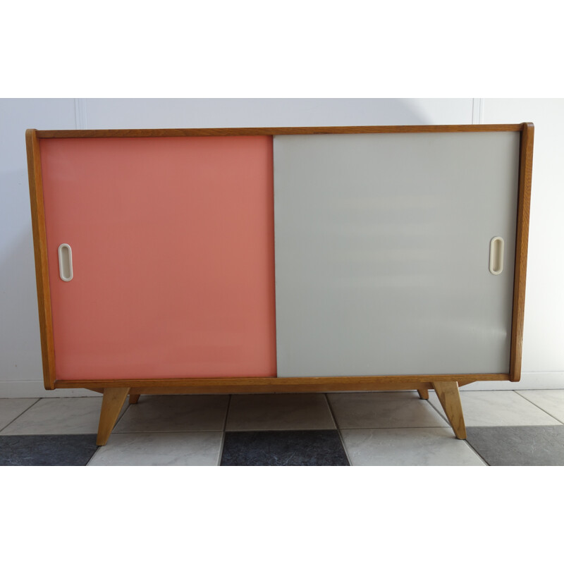 Vintage "U452" sideboard in pink prey by Jiroutek - 1960s