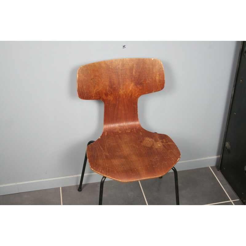 Chaise "marteau" n2 par Arne Jacobsen pour Fritz Hansen - 1969