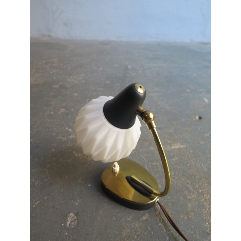 Vintage bedside lamp in opaline glass. 1950s