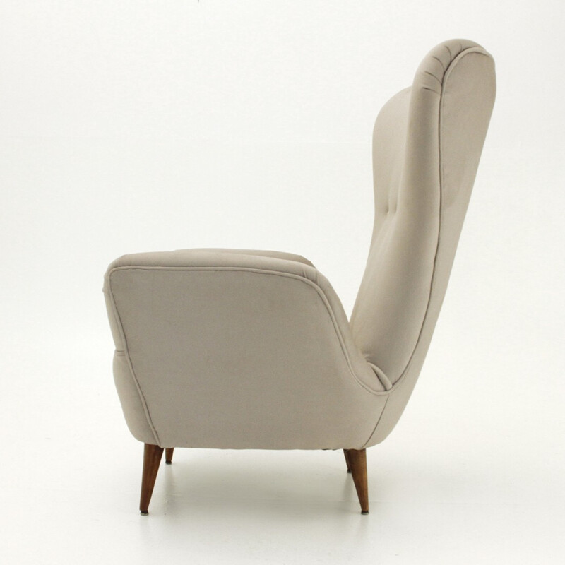 Fauteuil vintage italien à haut dossier avec pattes coniques - 1950