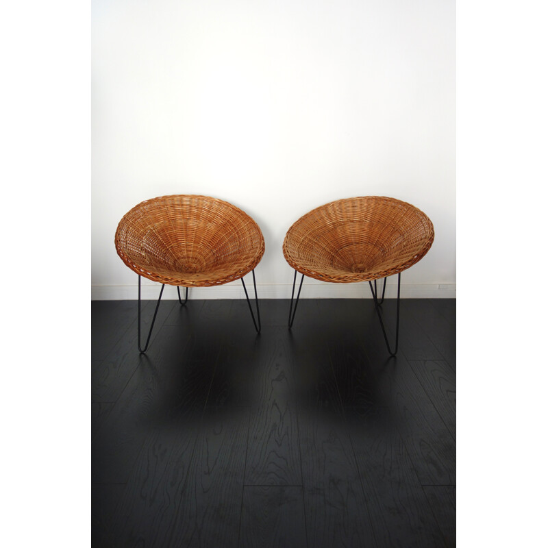 Suite de 2 fauteuils "corbeille" vintage en rotin - 1960