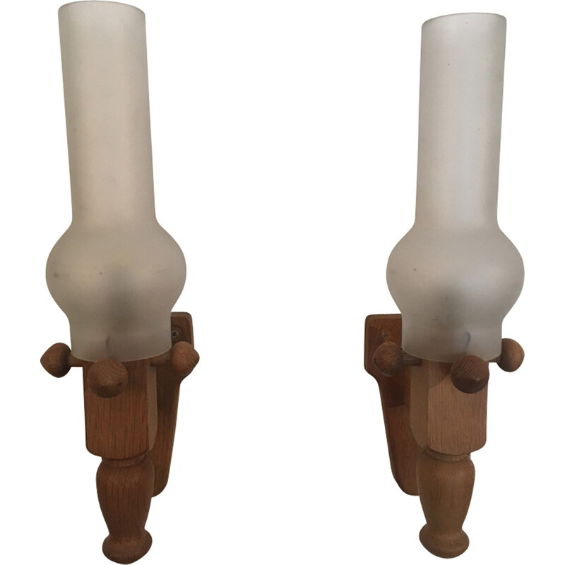 Vintage set of 2 wall lamps in oak by Guillerme and Chambron - 1960 