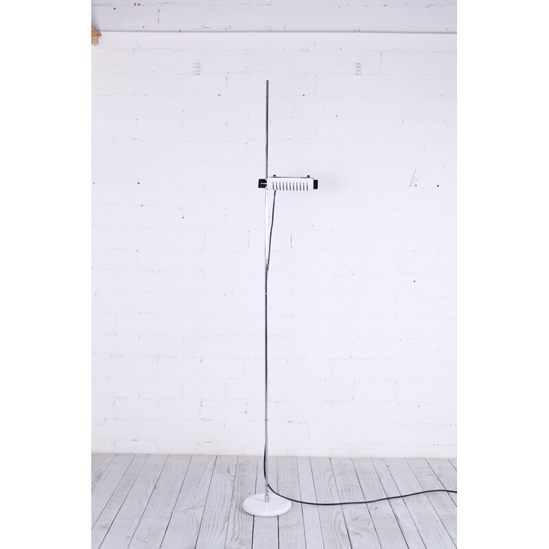 Vintage "Alogena 626" floor lamp by Joe Colombo for Oluce - 1970s