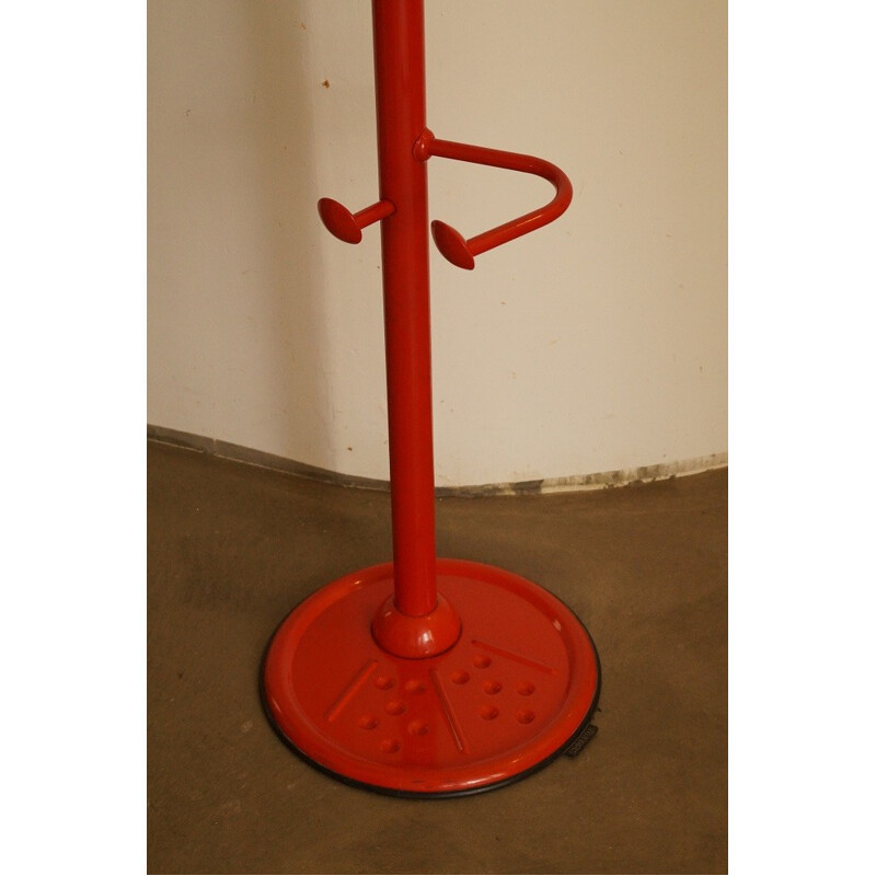 Vintage red coat rack for Tubecon - 1980s