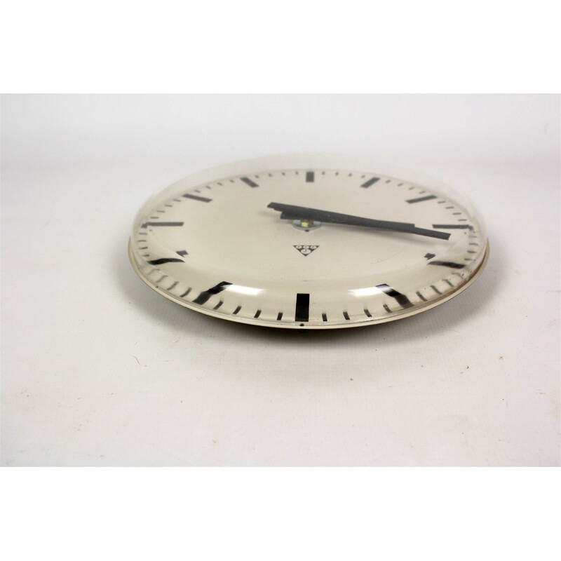 Horloge industrielle vintage pour Pragotron - 1970