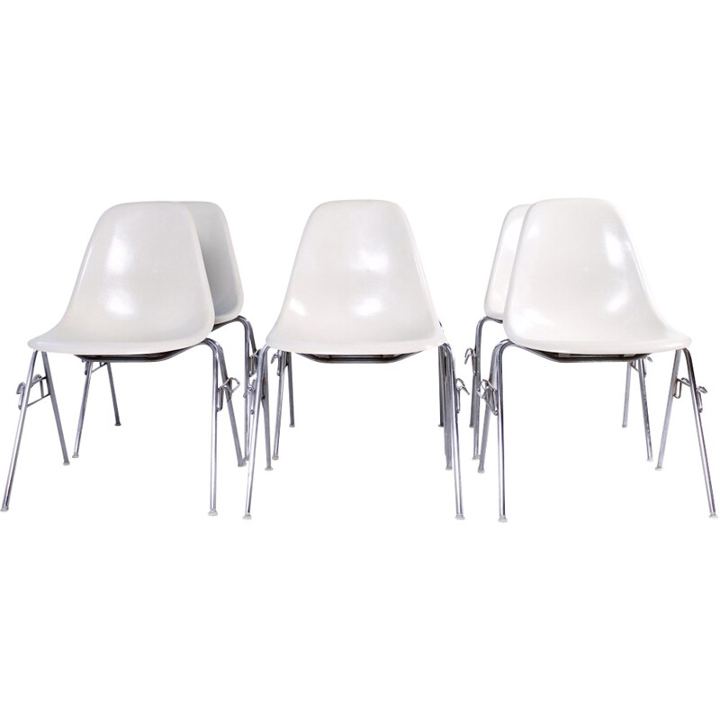 Suite de 6 chaises vintage en fibre de verre DSS par Charles & Ray Eames pour Herman Miller - 1970