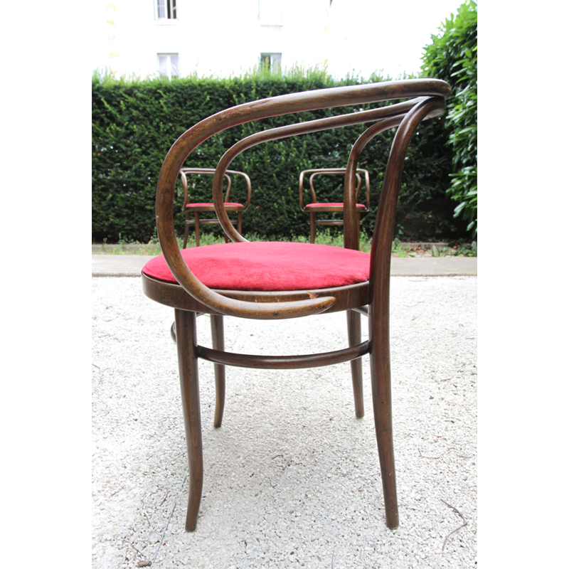 Vintage chair n° 209 by Thonet  - 1930
