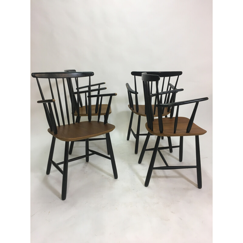 Vintages set of 4 spindleback dining chairs - 1950s