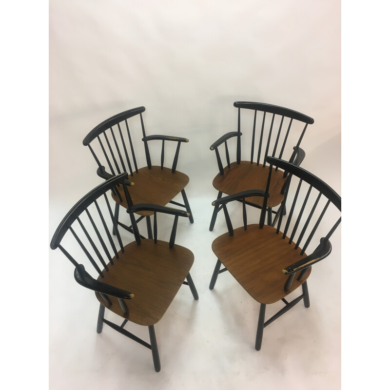 Suite de 4 chaises à repas vintage scandinaves - 1950