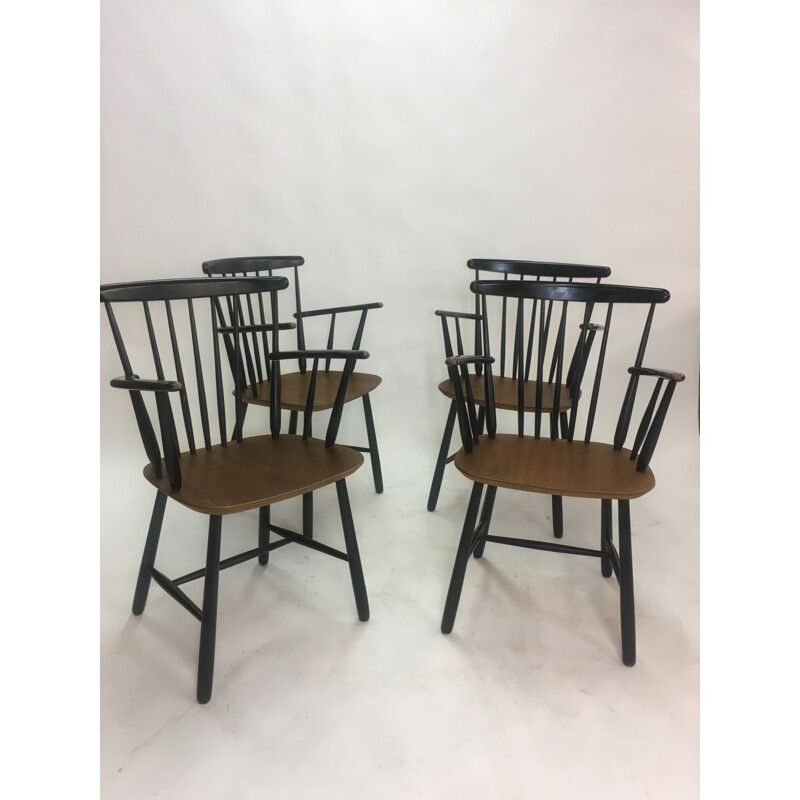 Vintages set of 4 spindleback dining chairs - 1950s