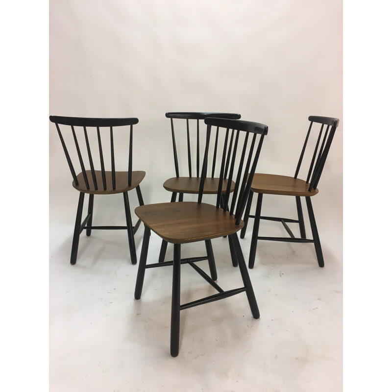 Set of 4 Vintage Scandinavian Spindle Back Dining Chairs - 1950s