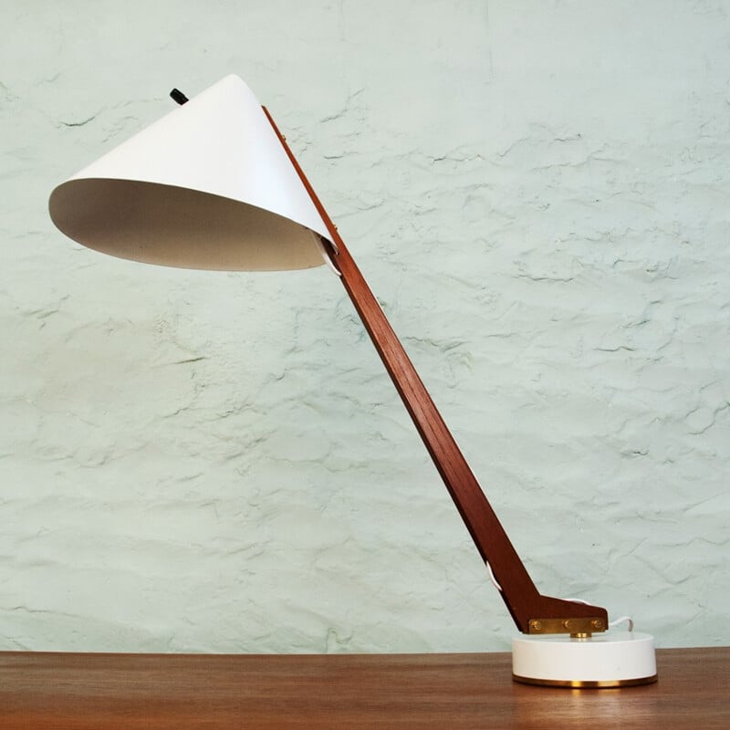 Lampe B54 en teck, métal et laiton, Hans Agne JAKOBSSON - 1950