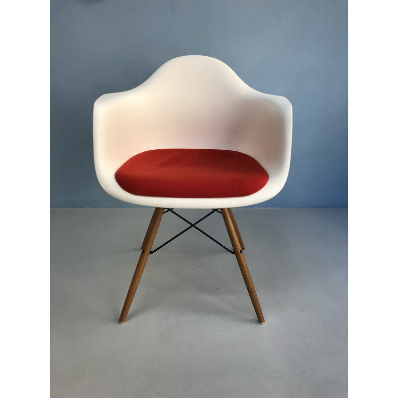 Vintage easy chair "DAW" by Charles and Ray Eames - 2000s