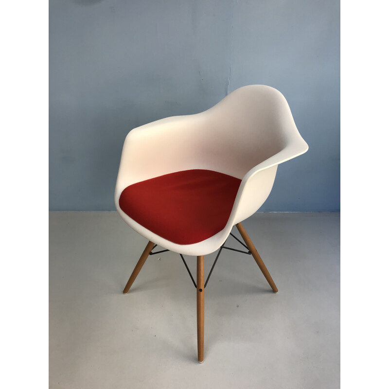 Vintage easy chair "DAW" by Charles and Ray Eames - 2000s