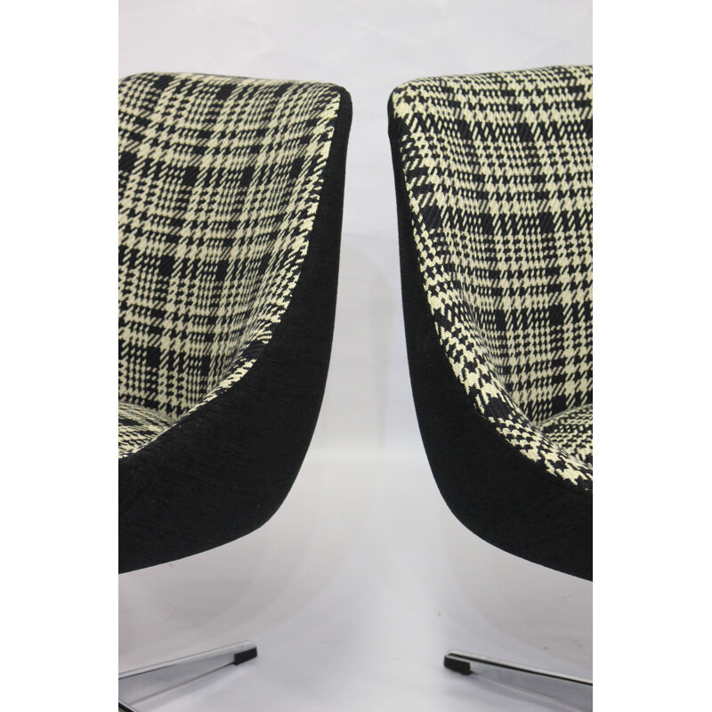 Pair of vintage swivel upholstered armchairs in  black and white - 1970s
