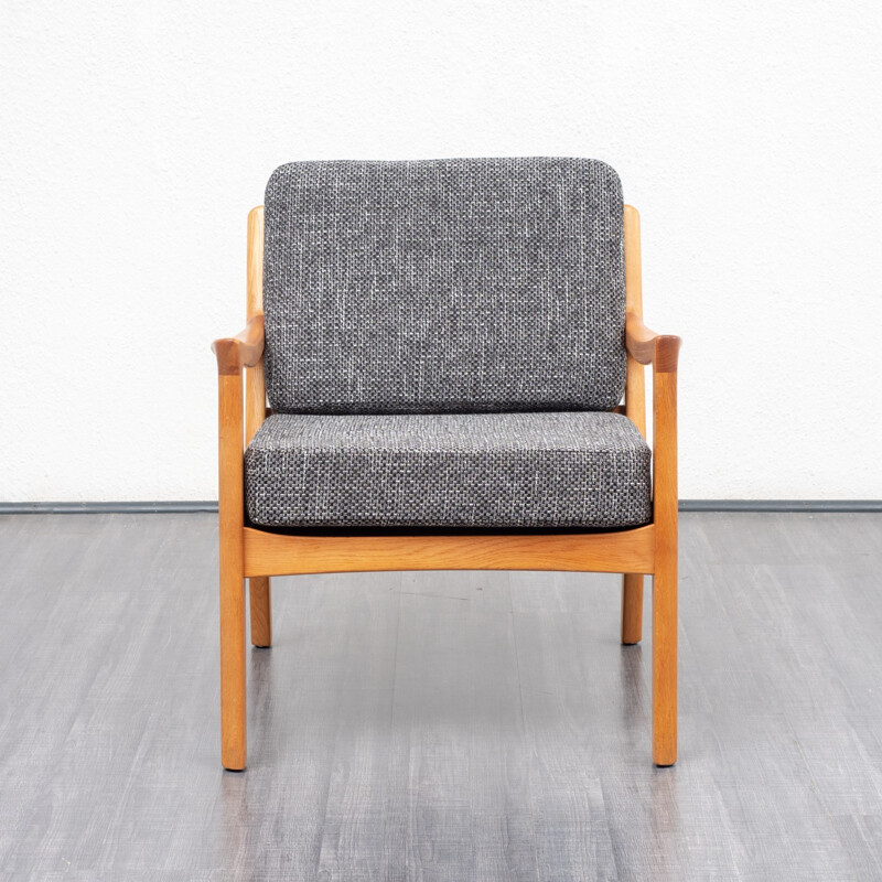 Vintage "Senator 166" armchair by Ole Wanscher for France & Son - 1960s