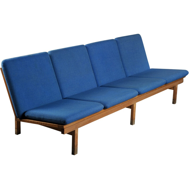 Vintage 4-seater sofa in oakwood and Kvadrat wool, Borge MOGENSEN - 1950s