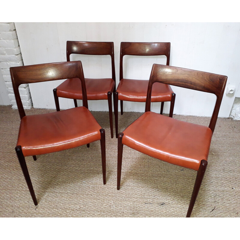 Set of 2 vintage dining room red armchairs and 4 chairs - 1960s
