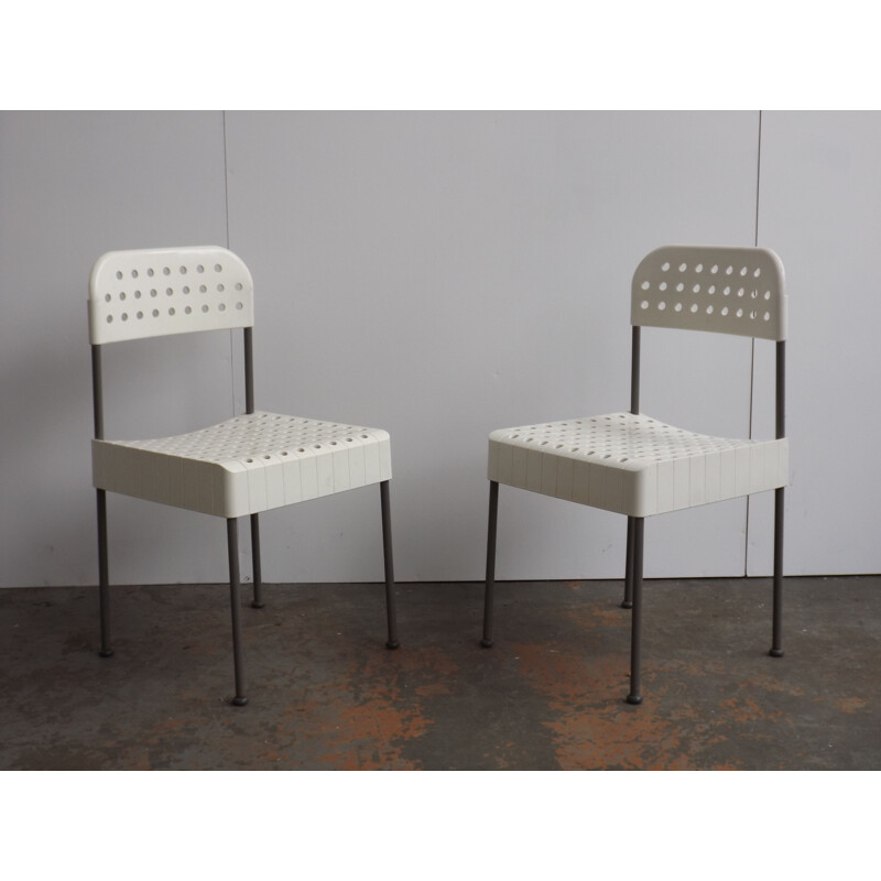 Suite de 2 chaises blanches "The Box" par Enzo Mari - 1960