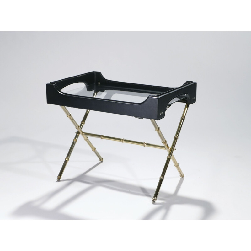 Table d'appoint vintage en laiton et cuir par Jacques Adnet - 1950