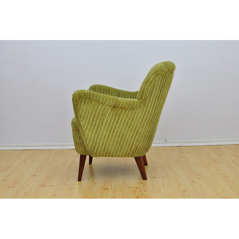 Vintage green armchair in velvet - 1950s