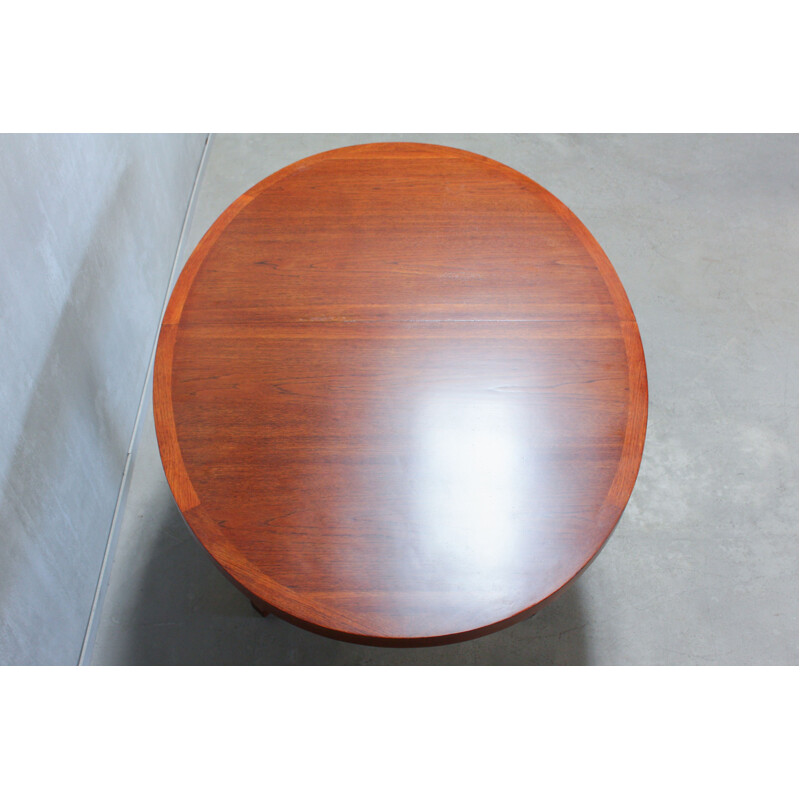 Vintage oval dining table in teak by Dyrlund, 1960s