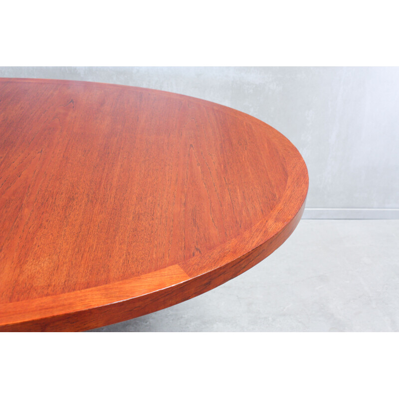 Vintage oval dining table in teak by Dyrlund, 1960s