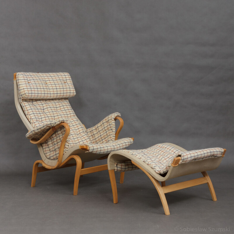 Vintage armchair "Pernilla" with ottoman by Bruno Matsson -1960s