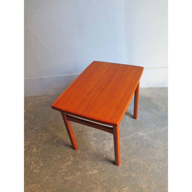 Teak side table with rounded top - 1960s