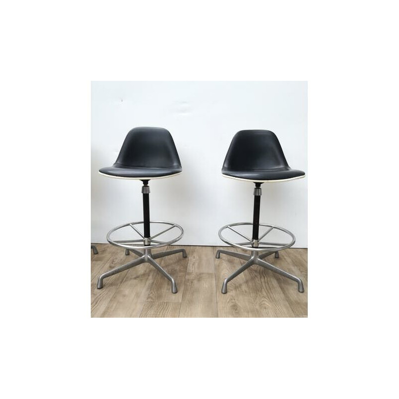 Set of 4 stools by Eames for Herman Miller - 1960s